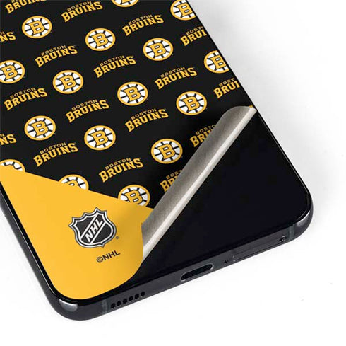 NHL Boston Bruins Pattern Galaxy S22 Skin